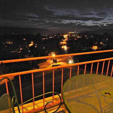 Hillside Inn Мэдисон Ресторан фото