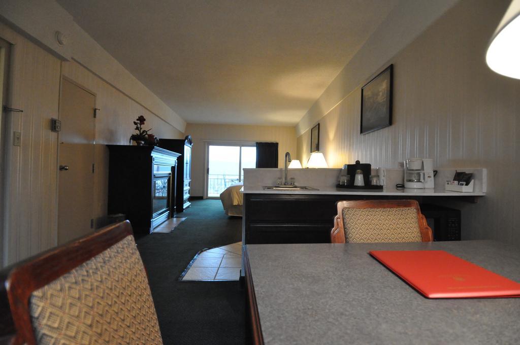Hillside Inn Мэдисон Экстерьер фото